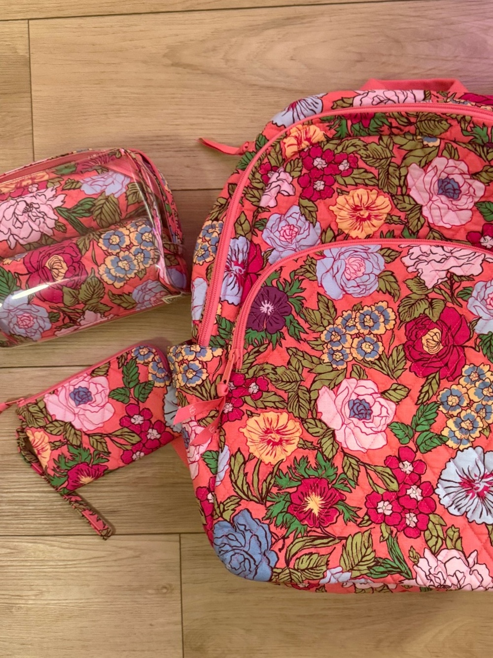 NEW Vera Bradley Vibrant Gardenias 3-Piece Bundle Backpack Cosmetic Set NWOT